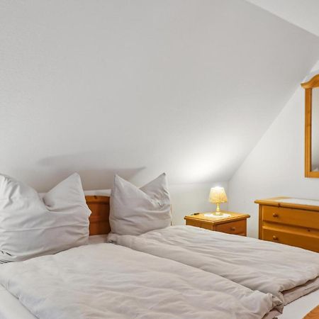 2 Bedroom Lovely Apartment In Dagebüll Buitenkant foto
